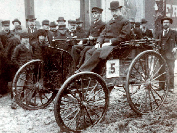 First American auto race, circa 1895 in Chicago